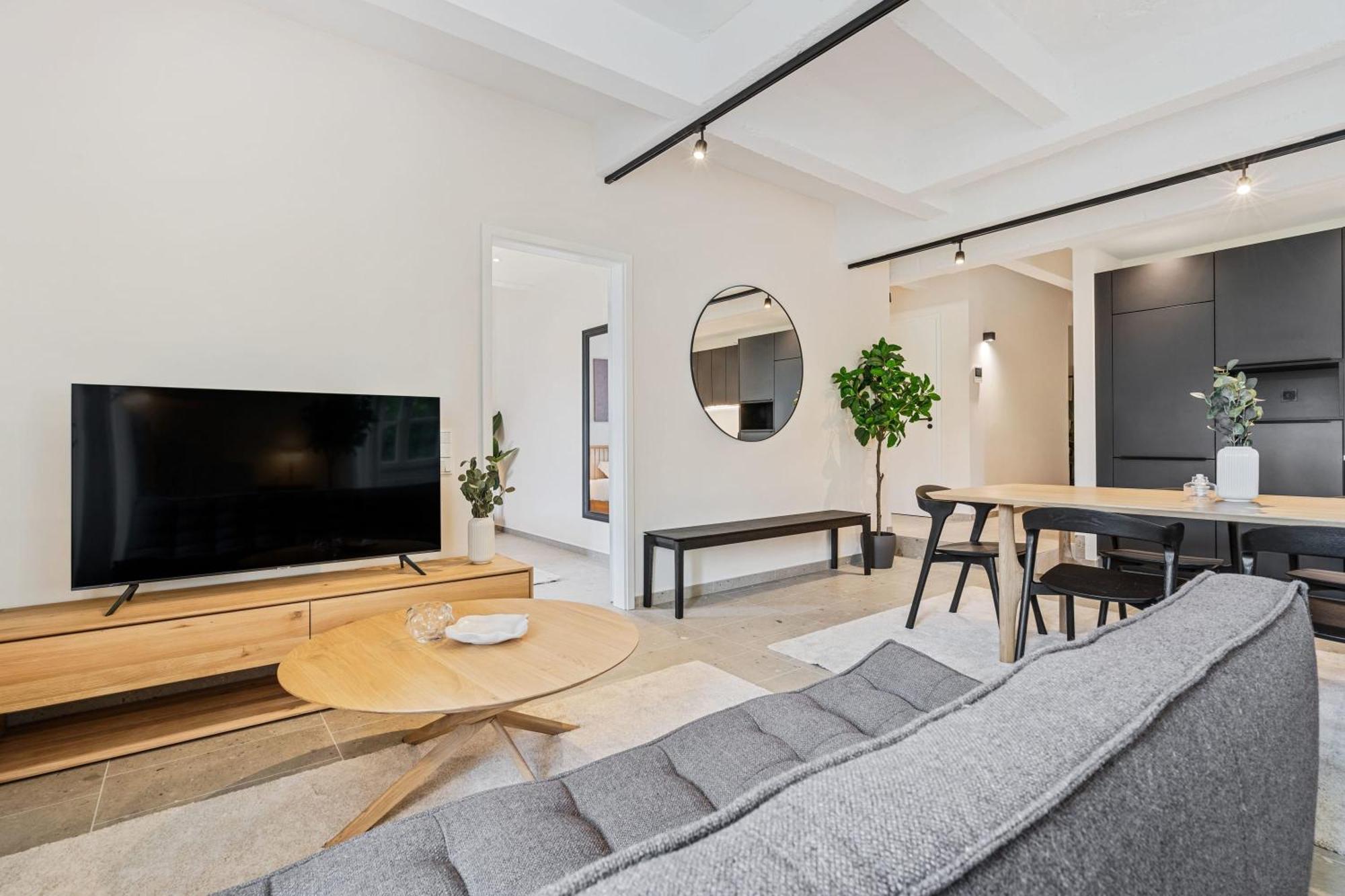 Clausen Hideaway Modern Accommodation Люксембург Экстерьер фото